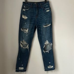 Abercrombie & Fitch Annie High Rise Girlfriend Jean
